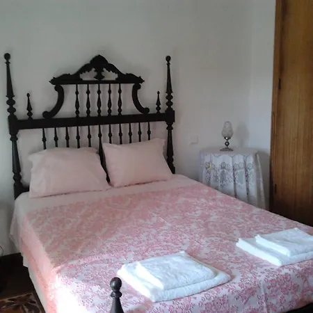 In Montes Mit Garten, Grill Und Terrasse Casa vacanze Alcobaça