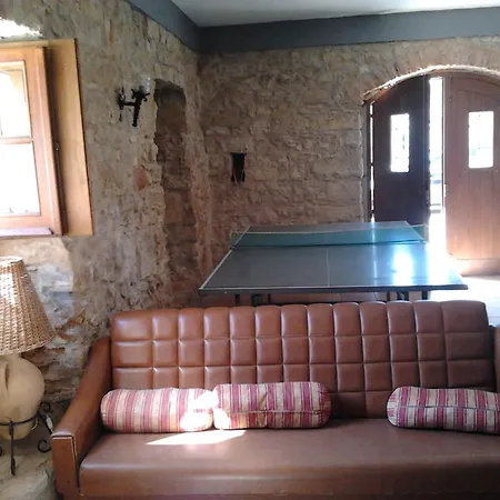 Casa vacanze In Montes Mit Garten, Grill Und Terrasse
