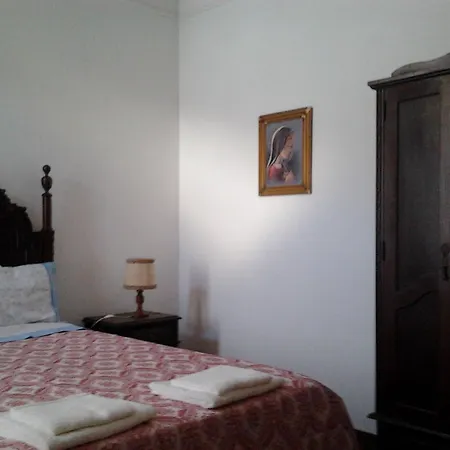 Alcobaca Villa 펜션 *