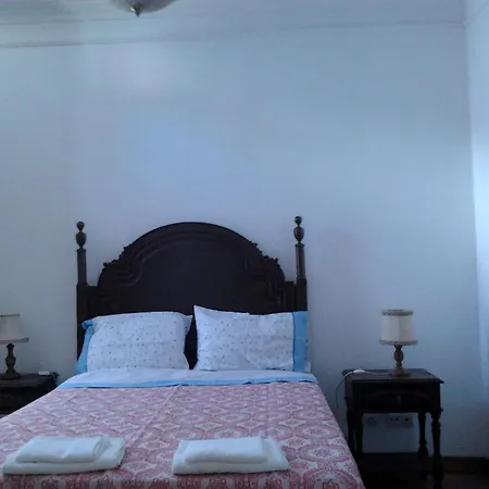 펜션 Alcobaca Villa 알코바카